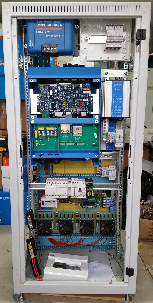 HFVE SGS 5000 VA/48 V/ 160 Ah LiFePO4 AKU